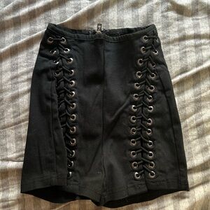 SHEIN Black High Waist Lace-Up Shorts
